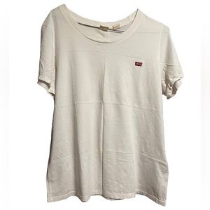 Levis Plus Size T-shirt